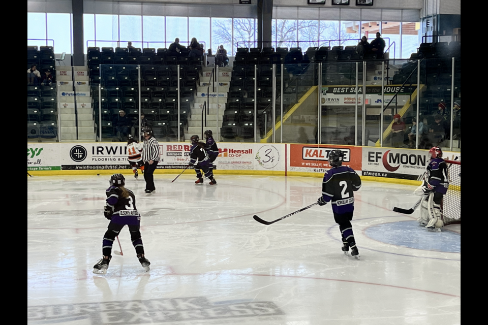 The U13 Parkland Prairie Ice girls team played strong team hockey to win four straight games and the championship at the Portage Cup tournament in Portage la Prairie, Manitoba on Jan. 13-15. Three of the wins were shutouts.