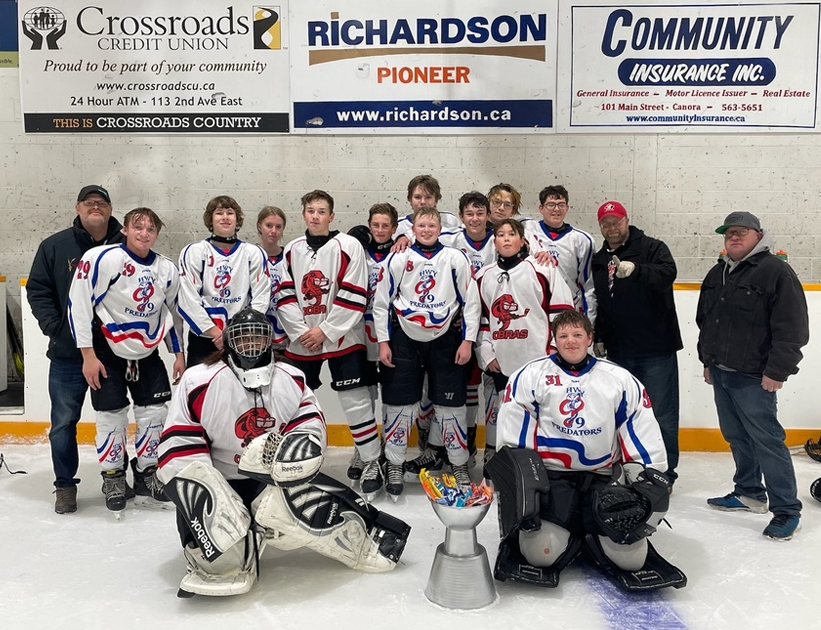 At the Highway 9 Predators U15 hockey tournament in Canora on Oct. 29 and 30, the host team took first place in the B side and won the Candy Cup. From left, are: (back row) assistant coach Adam Vangen, Alaina Roebuck, Bracyn Konkel, Linden Roebuck, Wyatt Wolkowski, Keland Thomas, Aidyn Lukey, head coach Jeff Sznerch, assistant coach Bryan Harder; (middle) Kayden Harder, Jack Korpusik, Devon Paley, Logan Sznerch and Reein Godhe; and (front) goalies Reagan Severight and Cody Vangen.