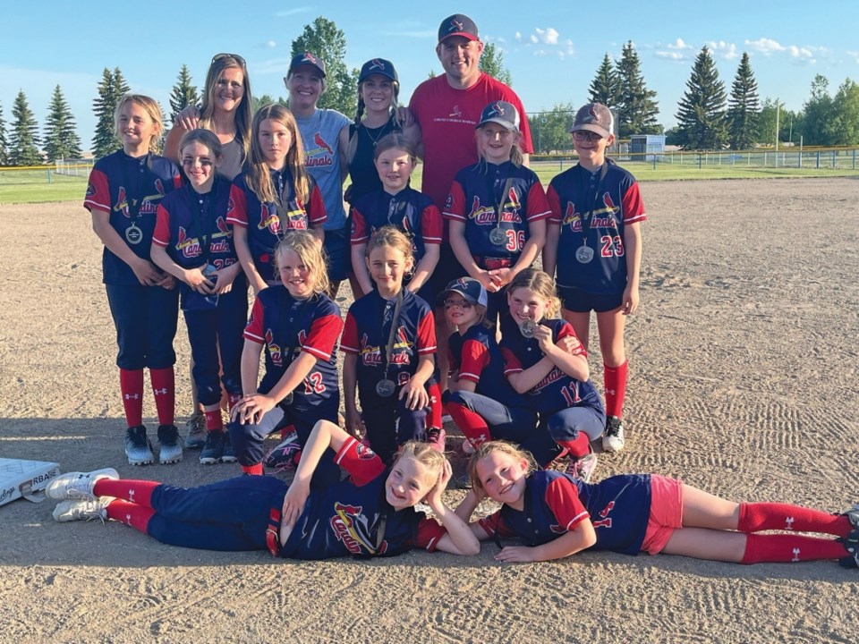u9-softball-carlyle-2024-pic
