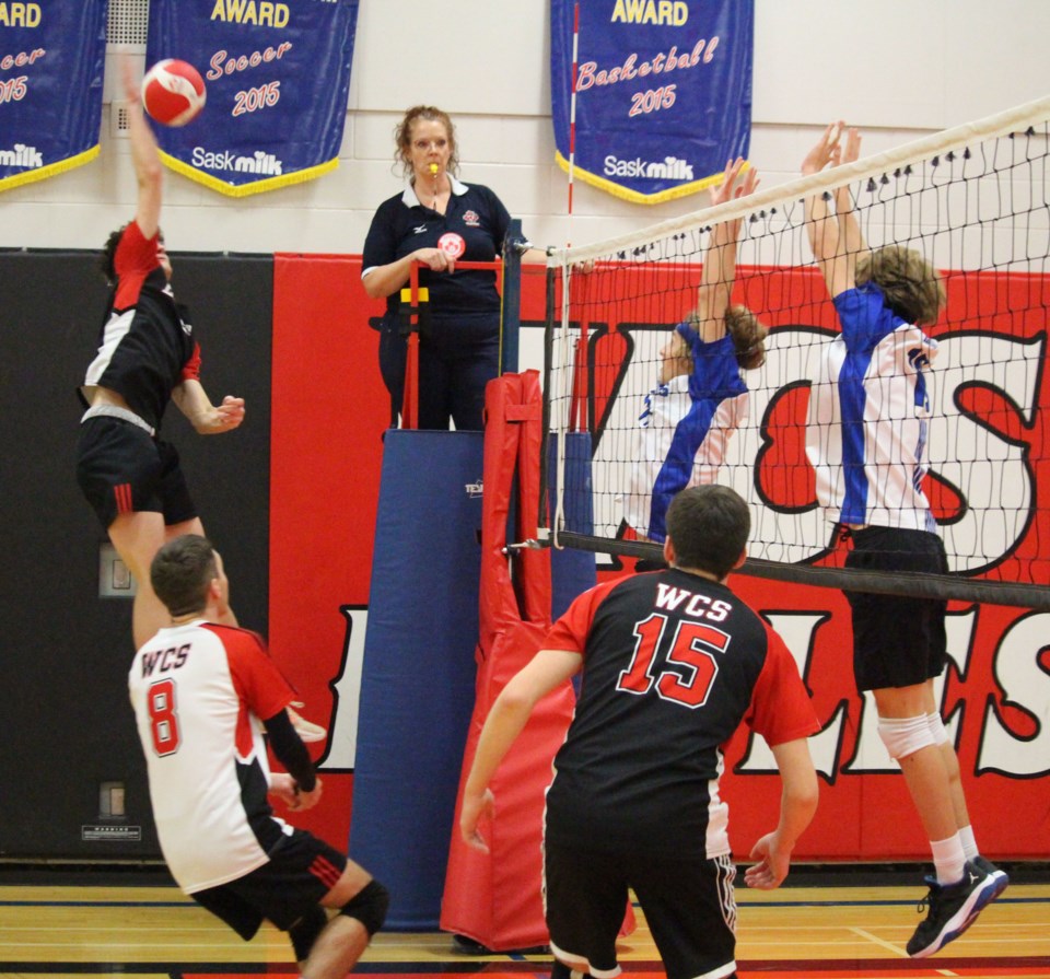 volleyball-regionals-weyburn3