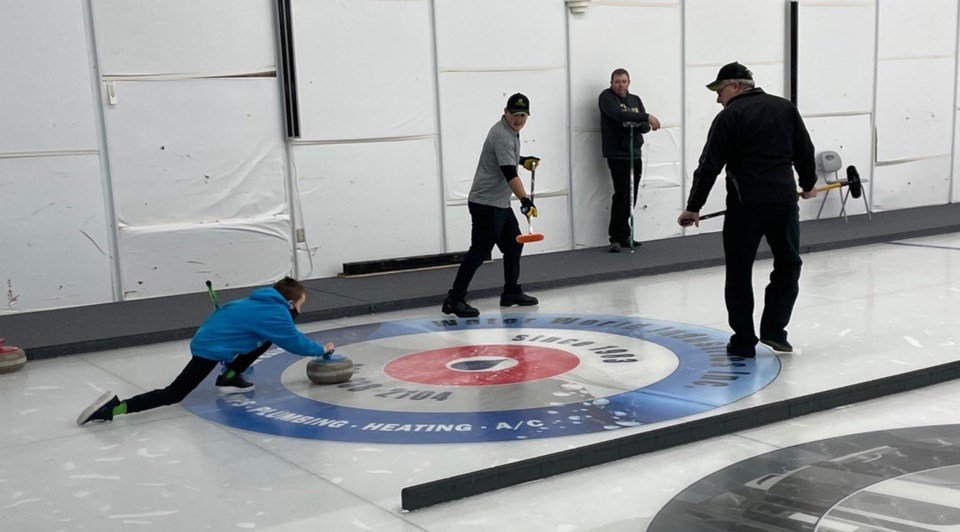 wadena curling 72