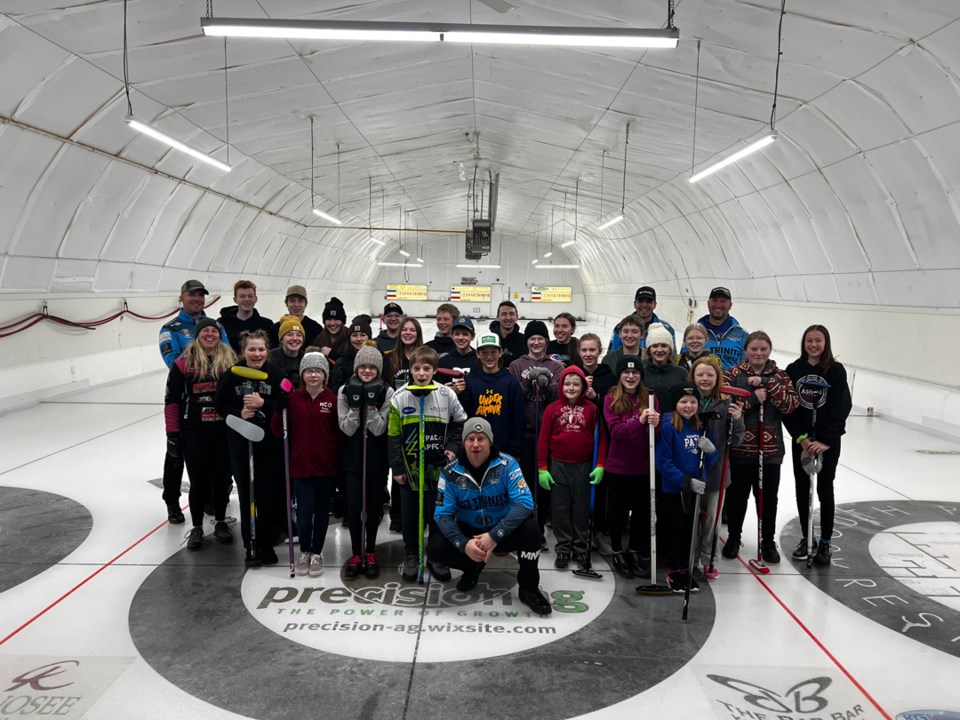 wawota-curling-clinic