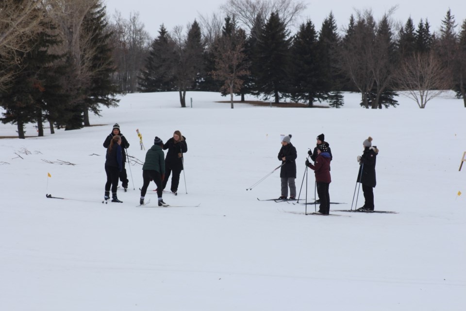 Impromptu lessons were provided to help new skiers. 