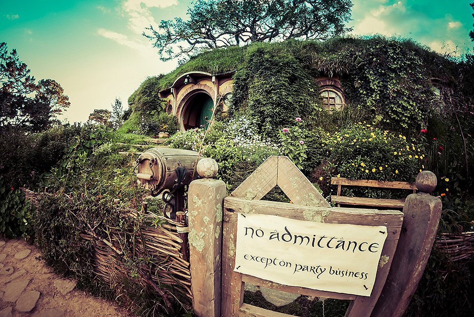 hobbiton-unsplash