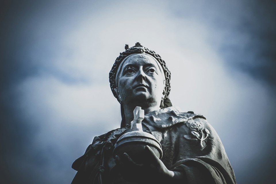queenvictoria-unsplash