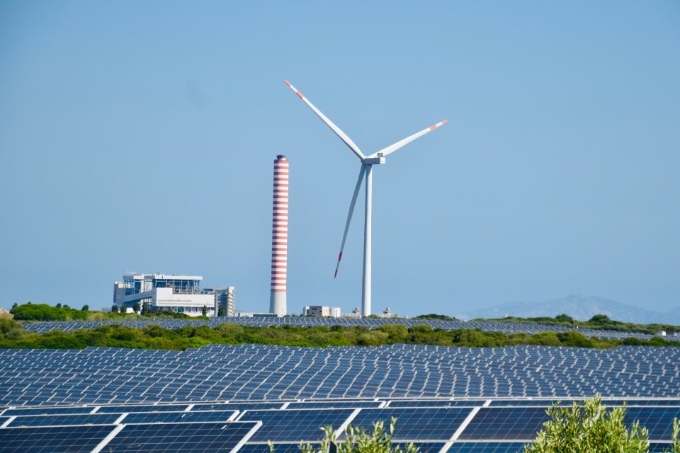 solar-and-wind-energy-stock