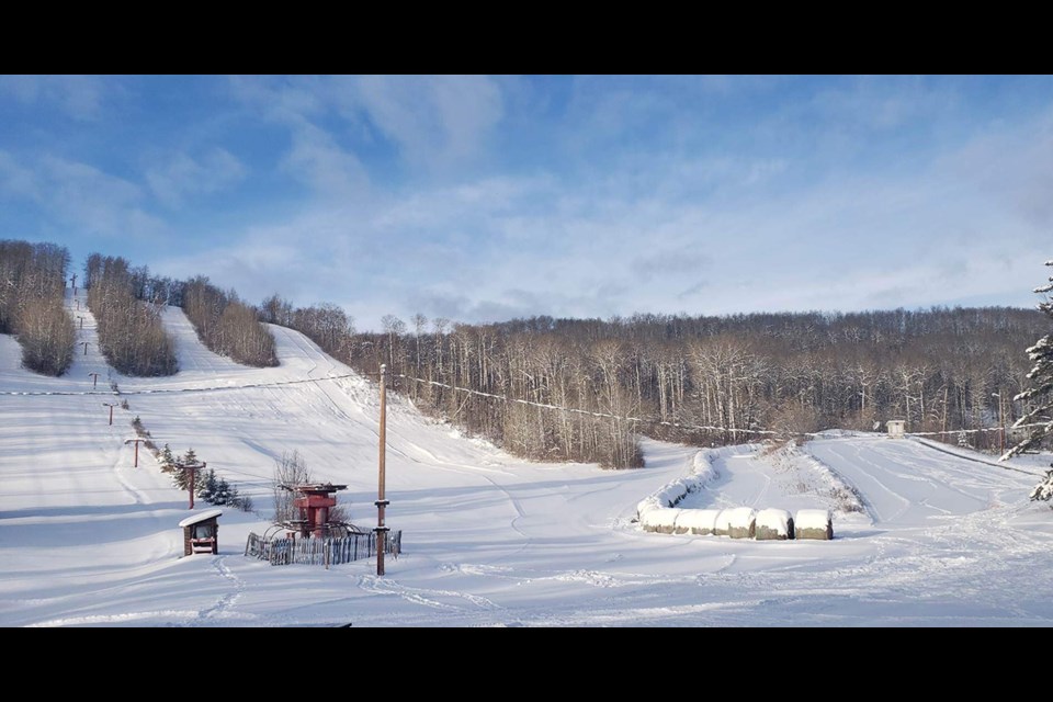 With a 10-inch base and snow that keeps on coming, the Duck Mountain Ski Area is ready for skiers who will be welcomed at the hill for a “soft opening” on Dec. 23, and the official opening on Boxing Day.