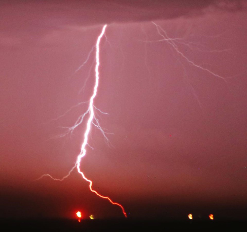 lightning-8214