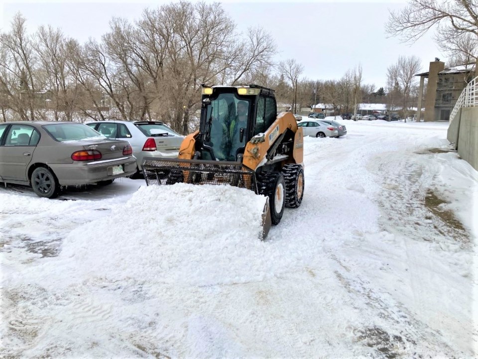 Snow removal in Estevan March 4
