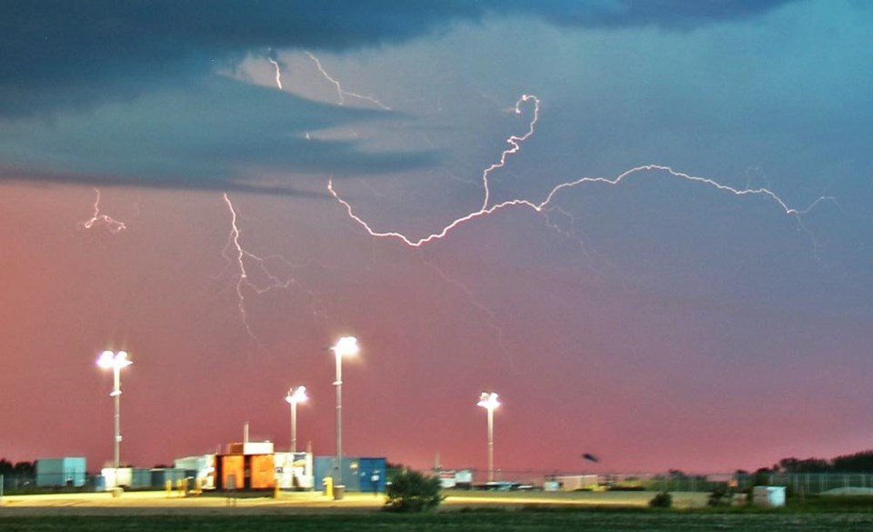 thunderstorm-5555