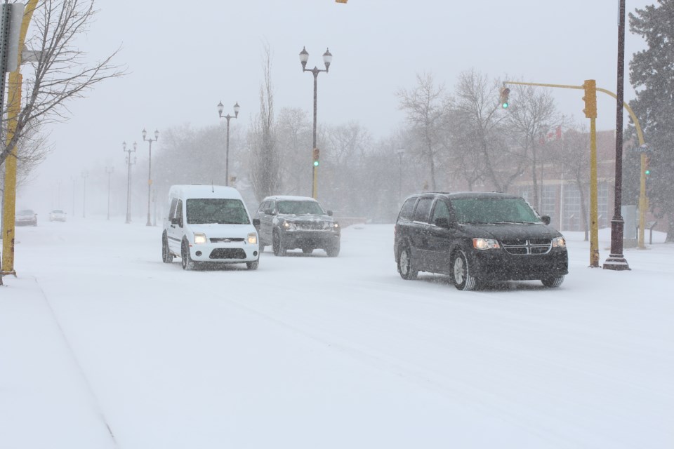 Yorkton_Broadway_Snow_April_13 (1)