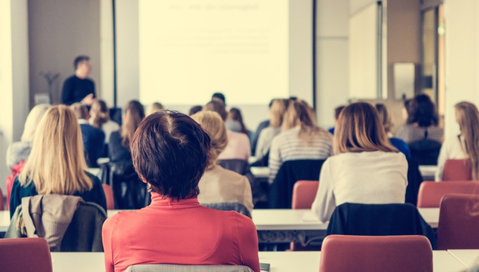 classroom AdobeStock