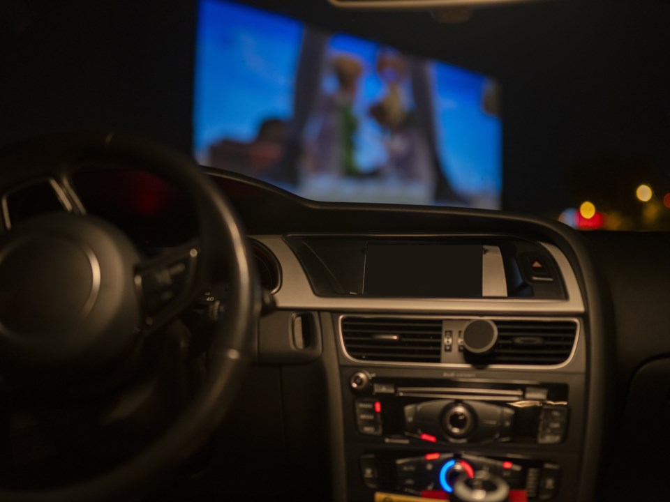 drive-in movie AdobeStock_367757508