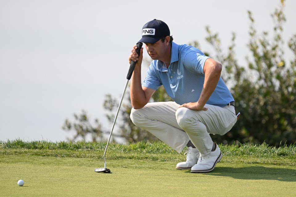 Harris English makes a late charge to the take 3rdround lead at the