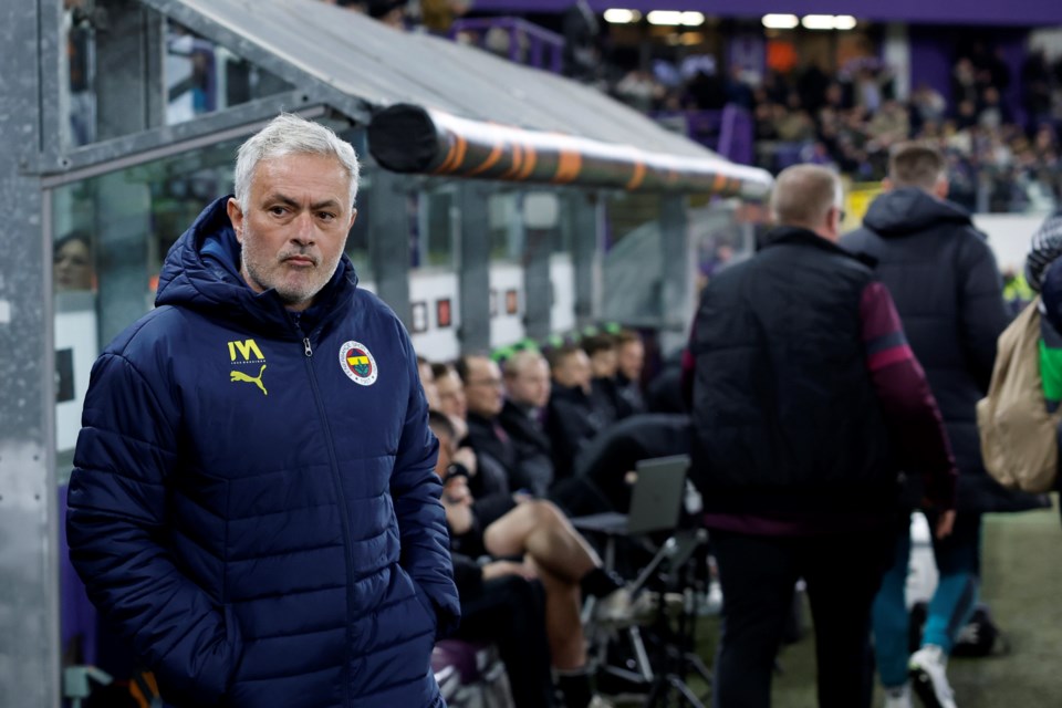 Galatasaray accuses Jose Mourinho of making racist comments after Turkish  league game - SooLeader