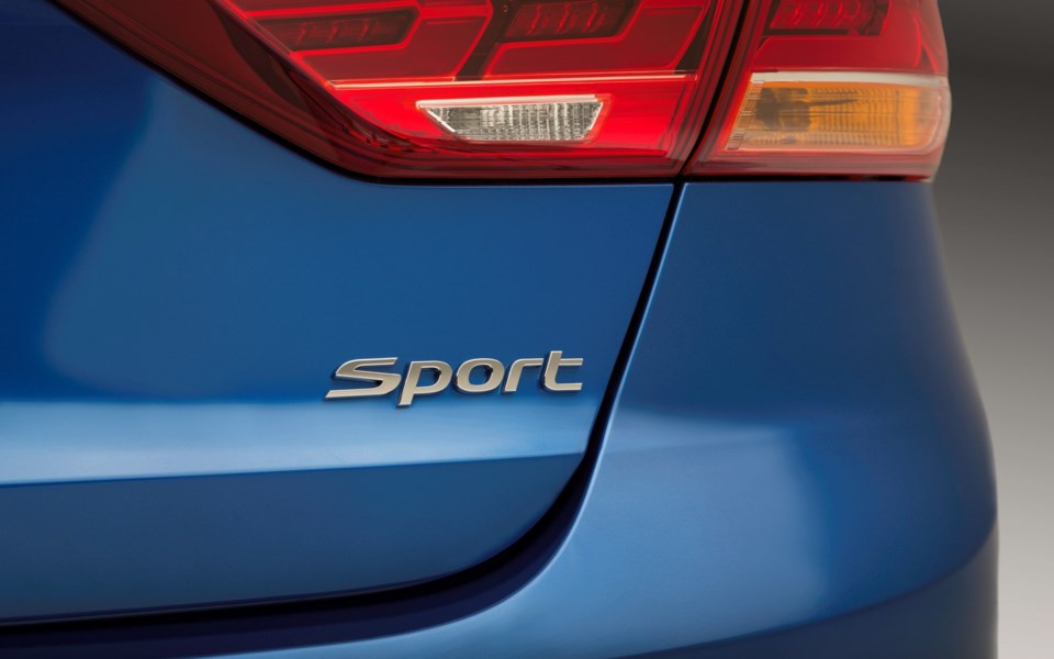 255383_voici_la_hyundai_elantra_sport_2017