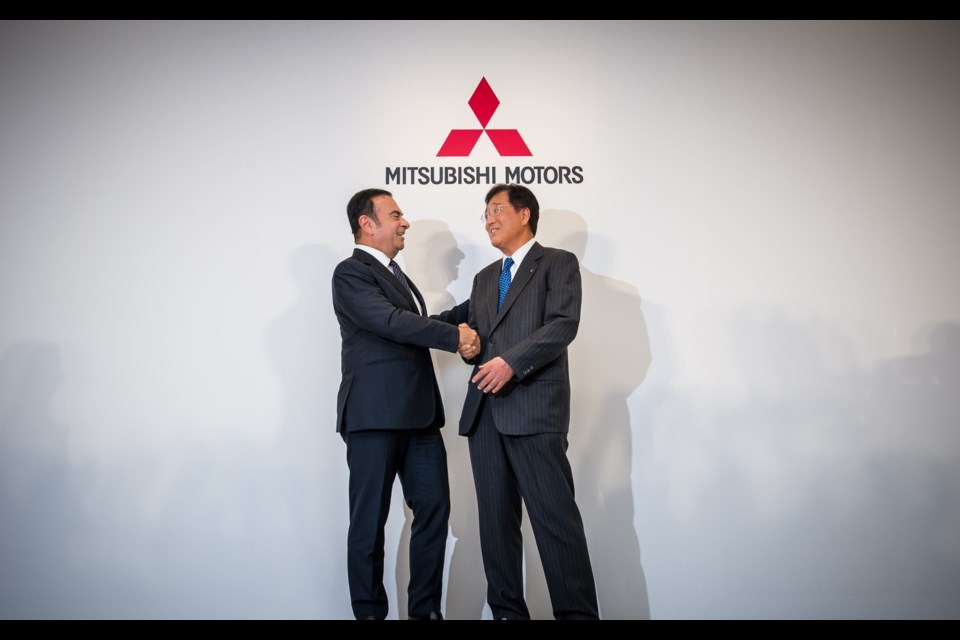 Carlos Ghosn and Osamu Masuko announce the 34% acquisition of Mitsubishi Motors by the Nissan-Renault Alliance. Credit Nissan Motor Corporation