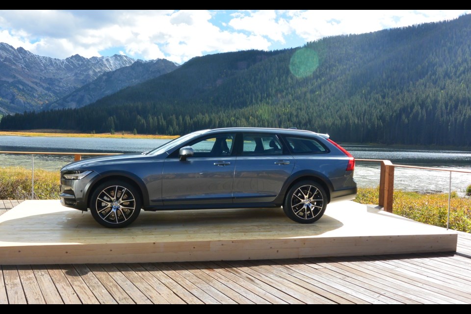 Volvo V90 XC Credit Denis Duquet