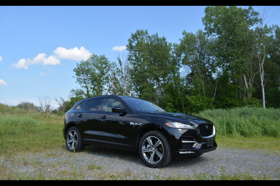 Jaguar F-Pace Credit Mathieu St-Pierre