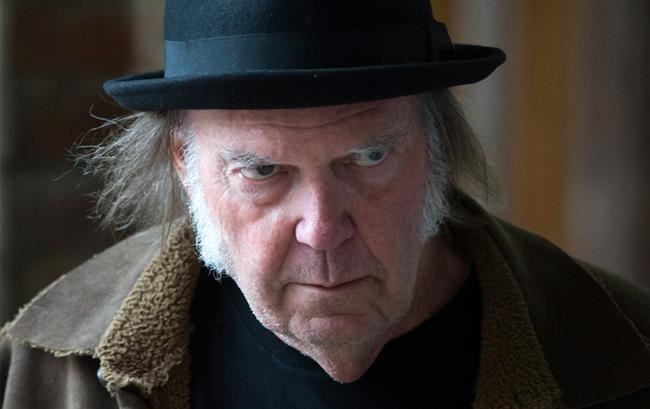 Rocker Neil Young supports Alberta's carbon tax, pleased by Liberal government