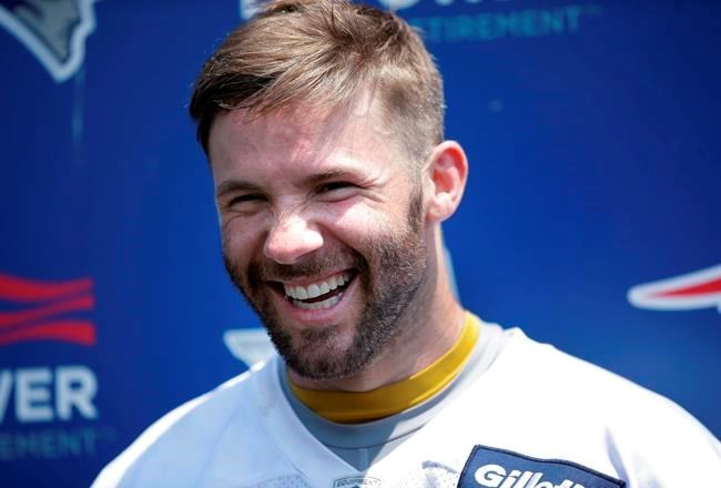 Nfl Star Julian Edelman To Read From His New Children S Book