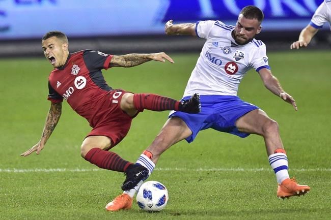 Toronto FC acquires Dutch defender van der Wiel