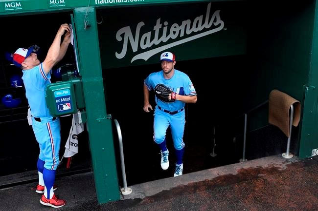 Throwback Expos day divides Montrealers and Washington Nationals