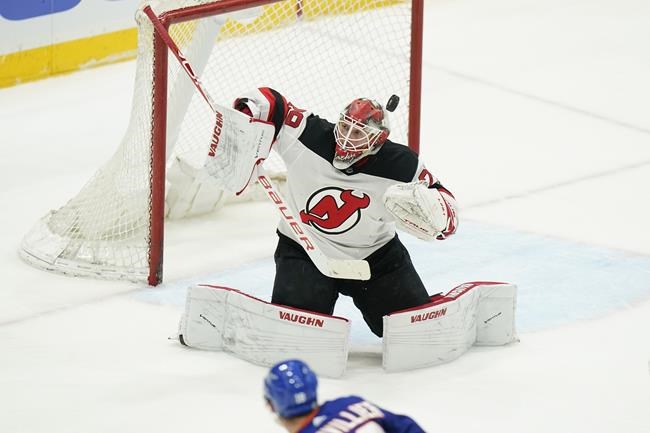 Devils re-sign goalie Scott Wedgewood to 1-year deal