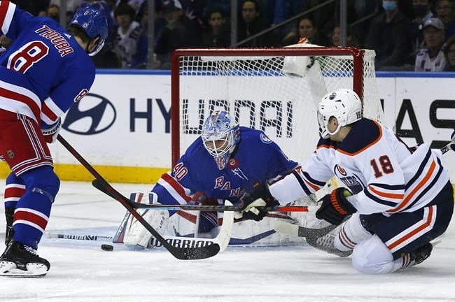 Rangers sit atop NHL after Chris Kreider, Ryan Strome help beat