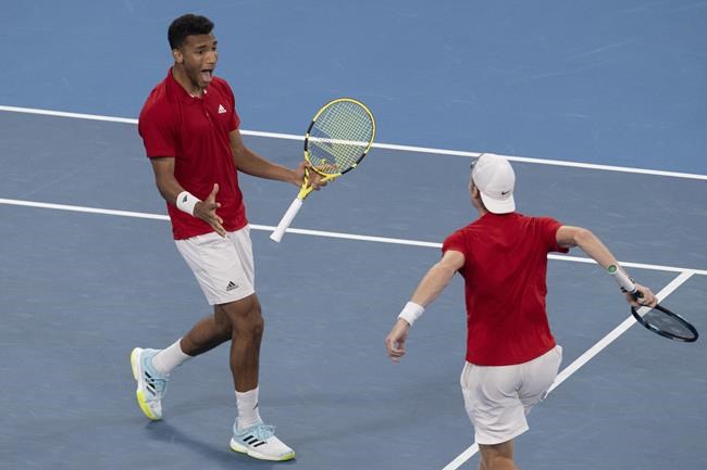 Canada's Shapovalov falls short with three-set loss to Medvedev in