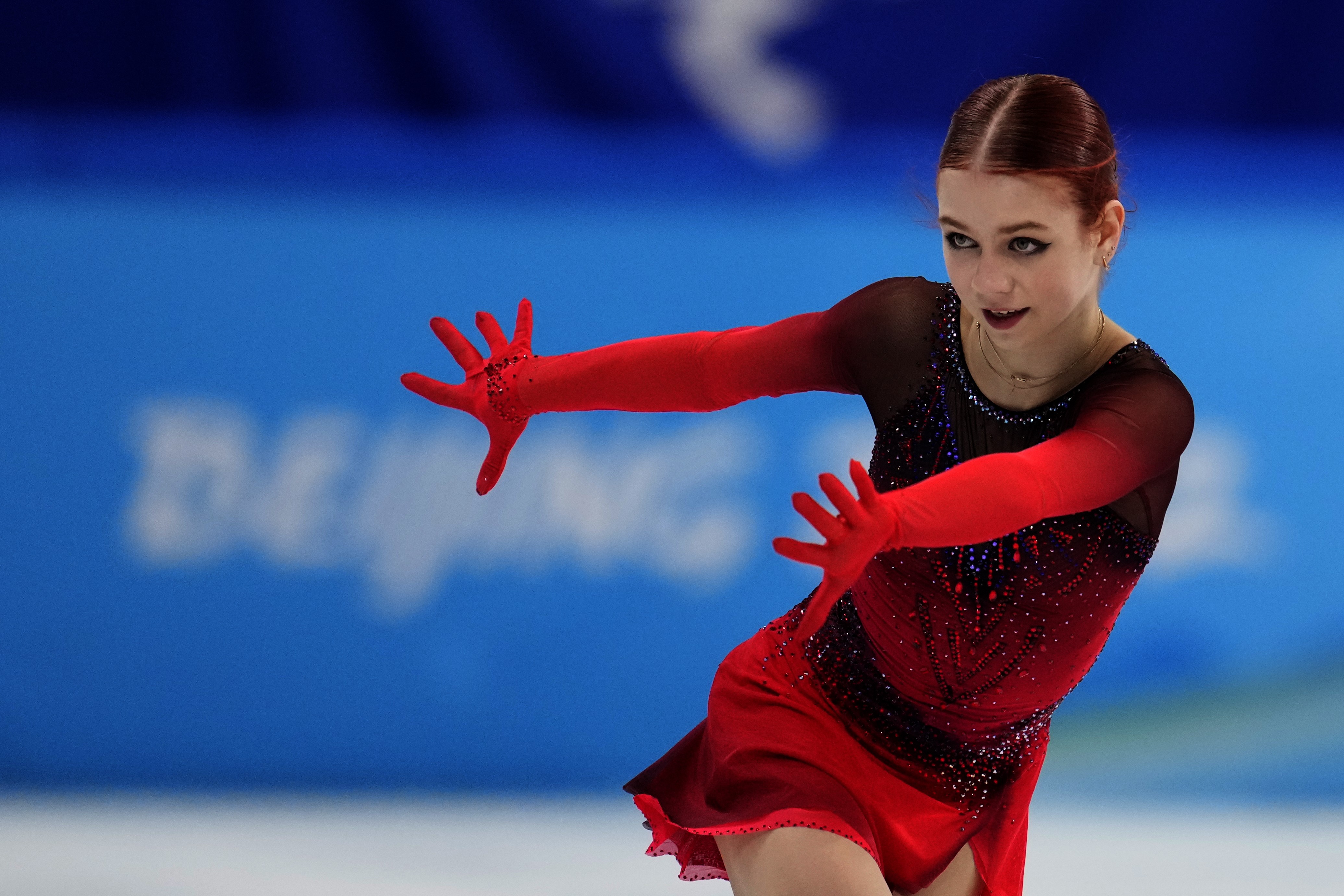 Shcherbakova wins figure skating gold as Valieva collapses 