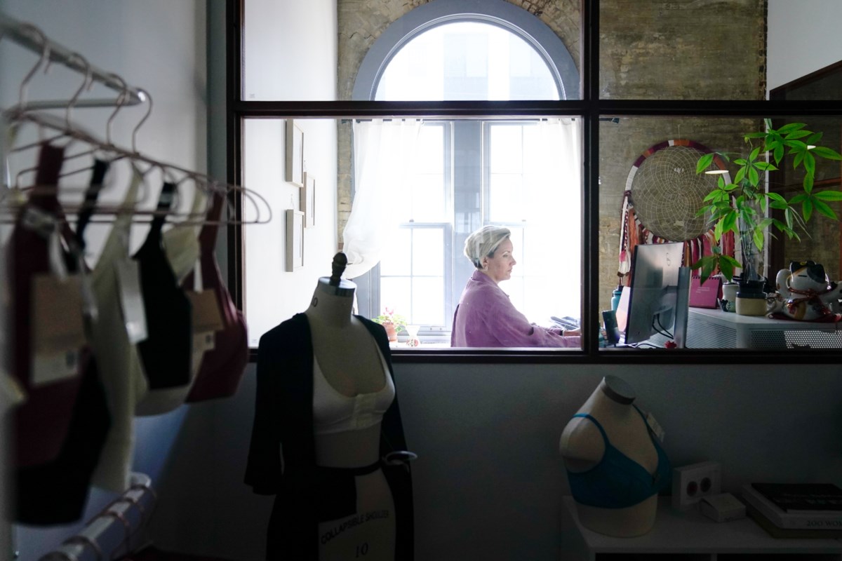 Watch Breast cancer survivor and lingerie designer shatters taboos – Latest News