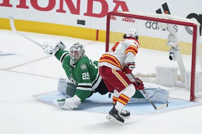 Elias Lindholm, Jacob Markstrom lead Flames over Stars in Game 1
