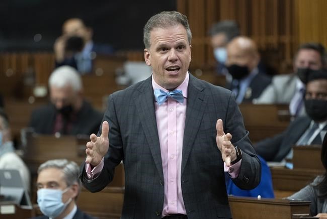 Vaccine mandate lifted by the House of Commons