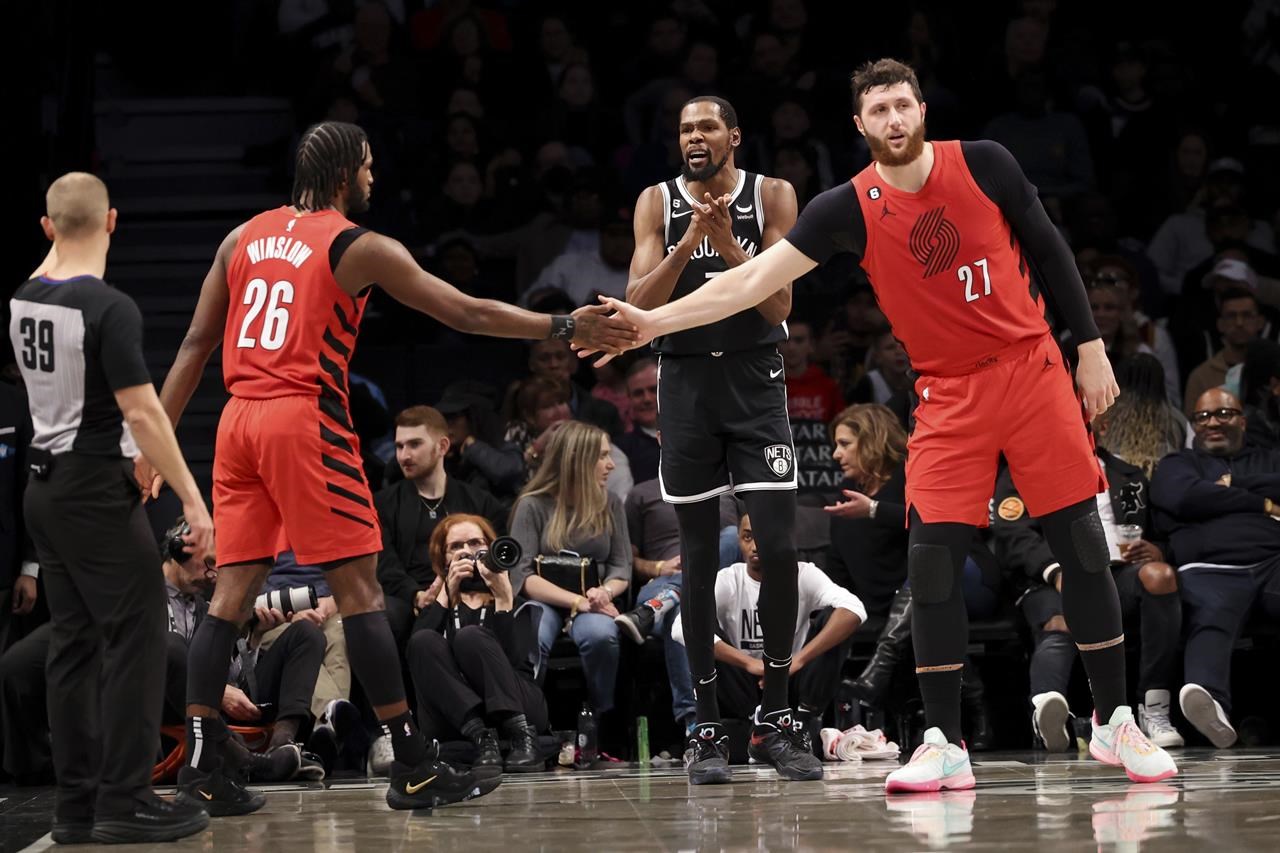 Durant, Seth Curry help Nets pull away from Blazers - The Columbian