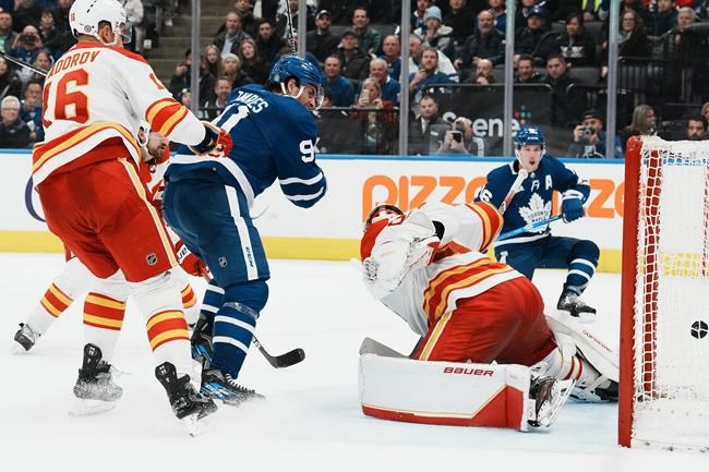 Nylander scores OT winner for Leafs in 2-1 win over Lightning