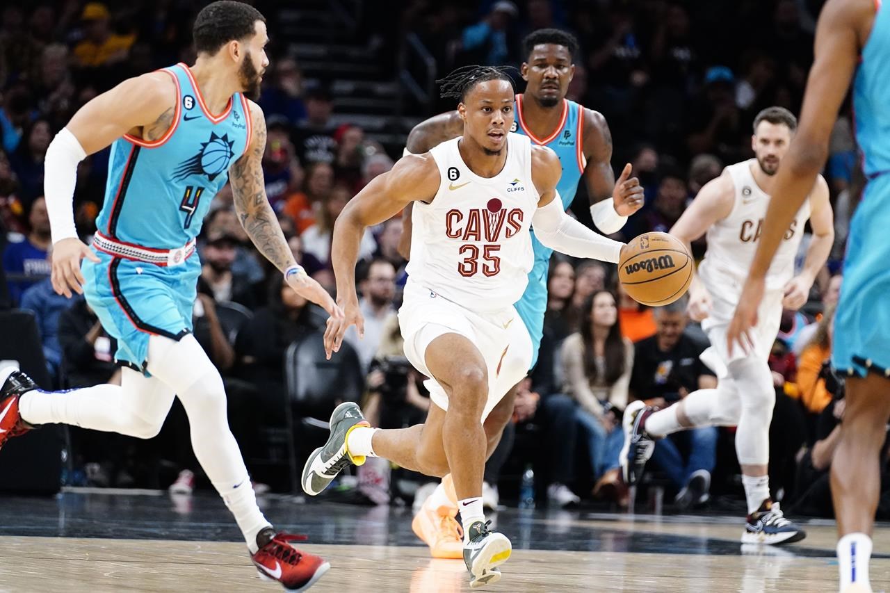 Mitchell breaks Cavs franchise record with 100 points in three games