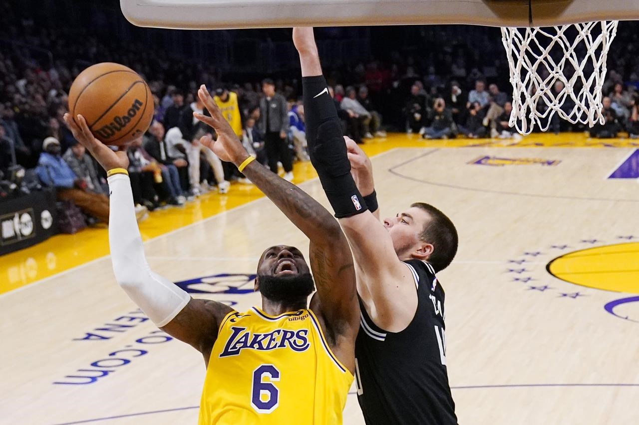 LeBron James scores 46 points hits 9 3s in Lakers loss Powell
