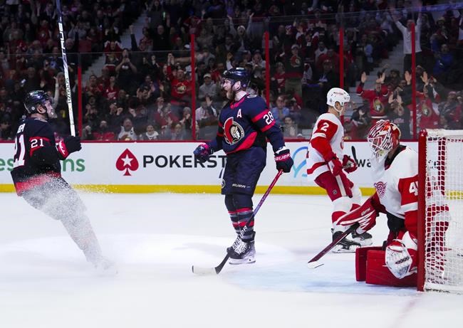 Red Wings score 4 unanswered goals to rally past Senators