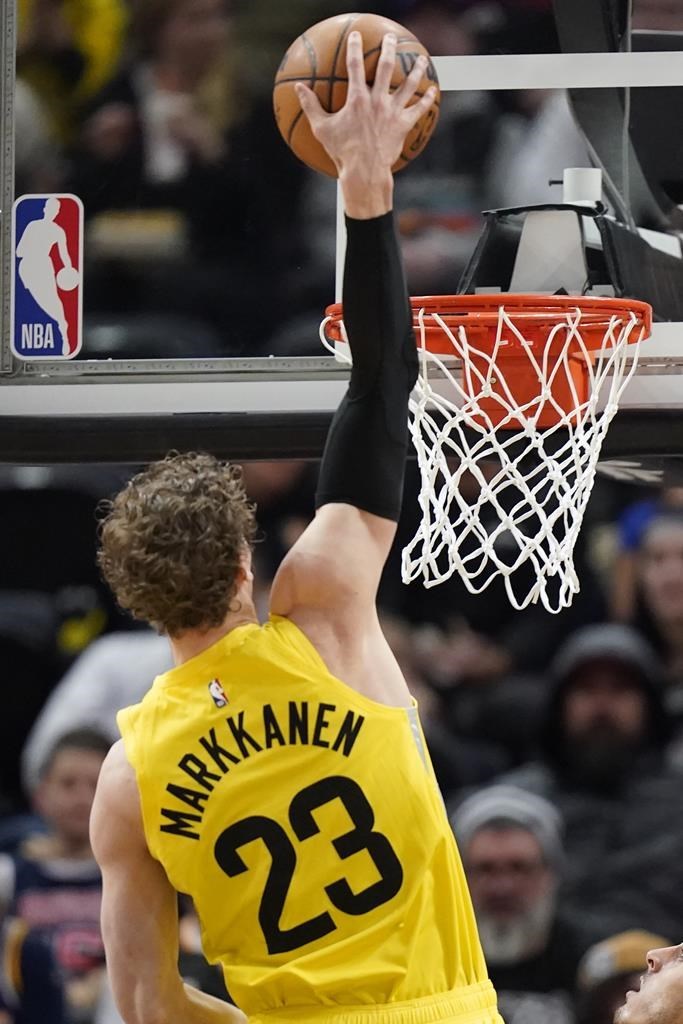 Utah Jazz forward Lauri Markkanen dunks against the Oklahoma City