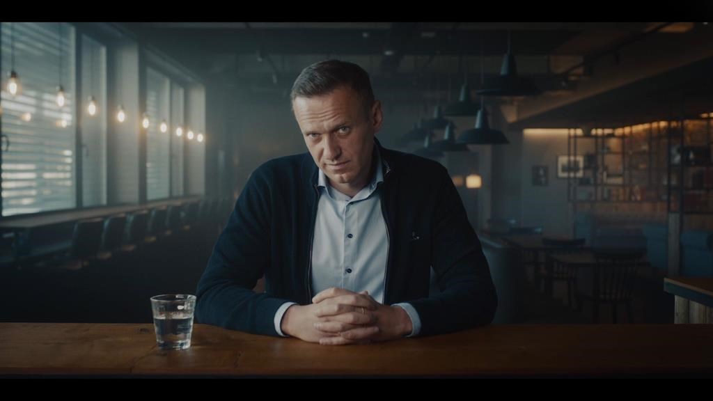 Режиссер номинированного на «Оскар» фильма Торонто «Навальный» говорит об актуальности своего фильма