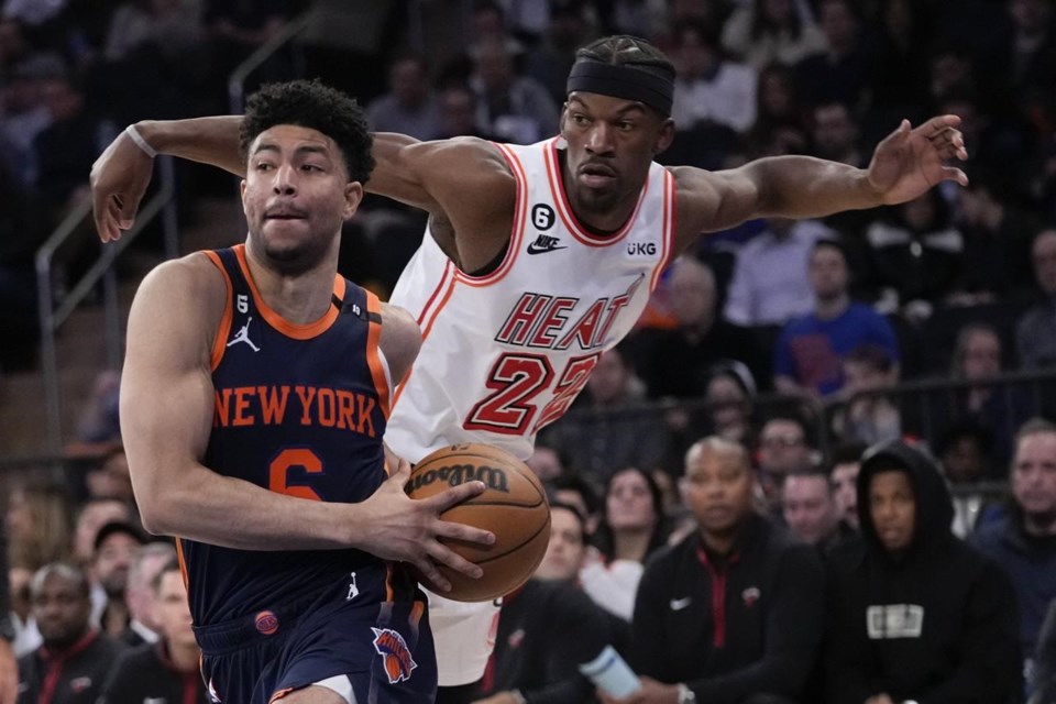 Knicks pull away late without Randle to beat Heat 101-92 - RMOutlook.com