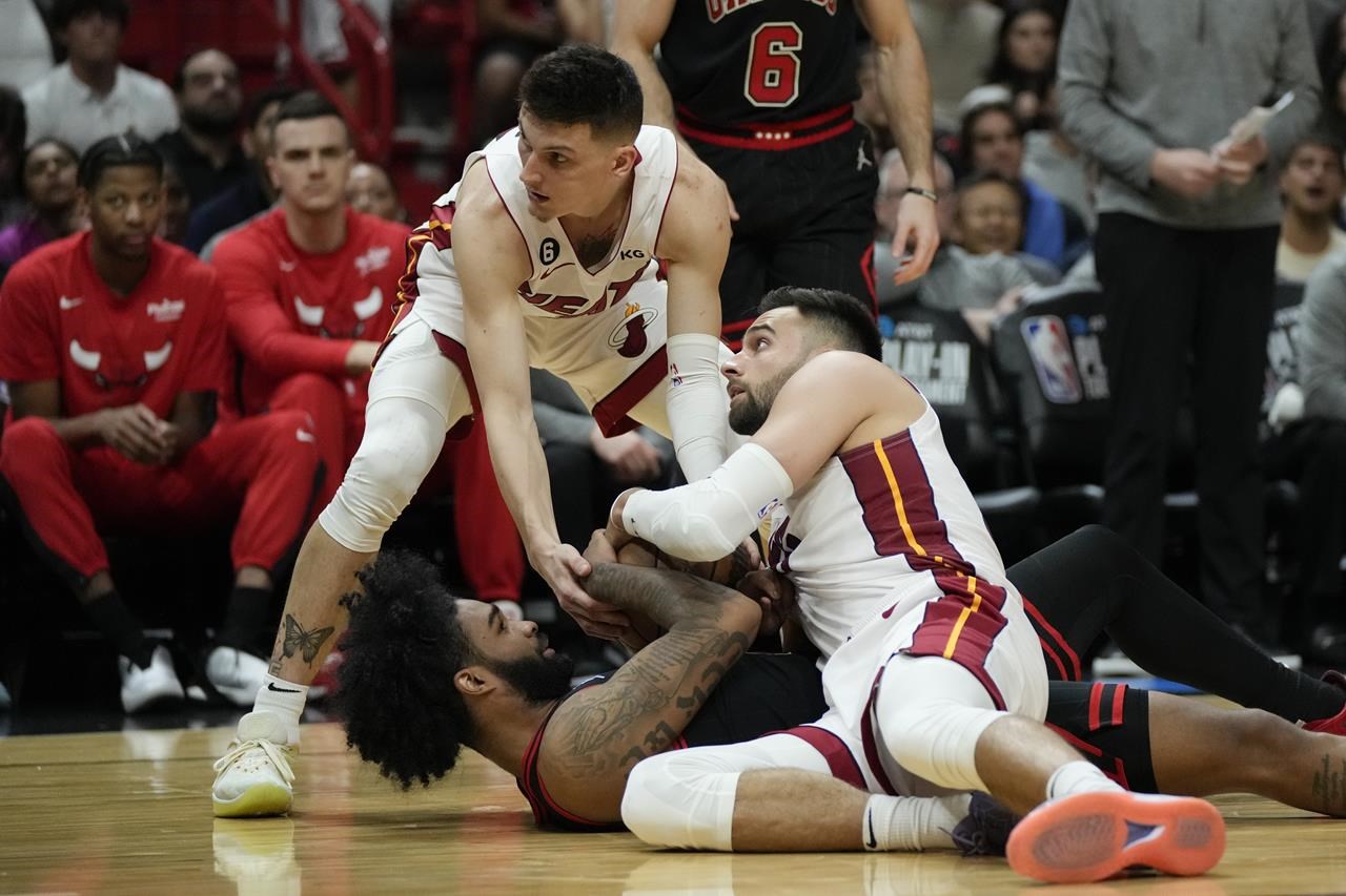 Tyler Herro (hand) expected to play for Heat in Game 5