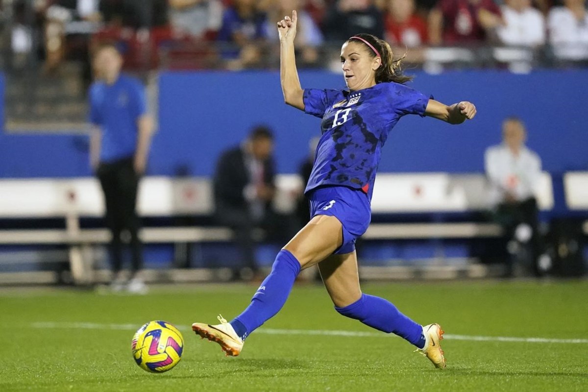 Now a mom, Alex Morgan is riding a Wave heading into her fourth Women's  World Cup