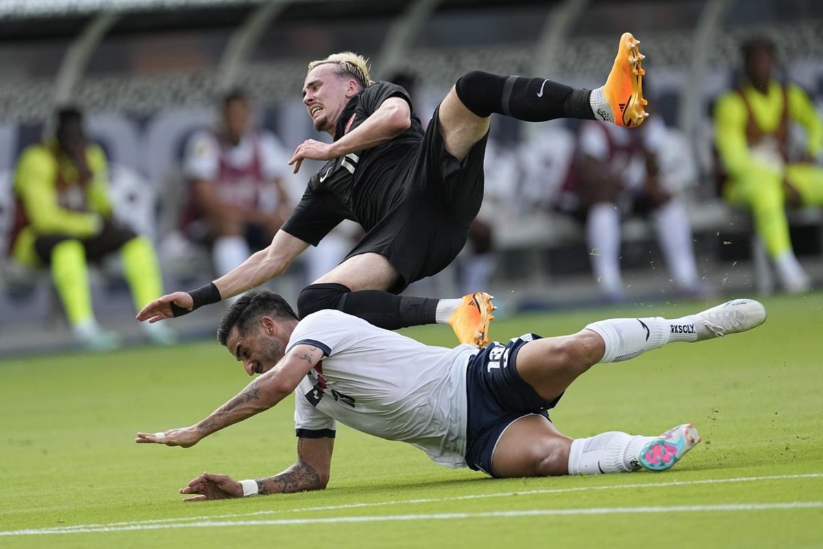 Canada tops Cuba 42 to advance to CONCACAF Gold Cup quarterfinals