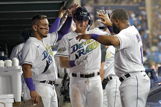 Bassitt becomes AL's second 15-game winner as Blue Jays beat Rays