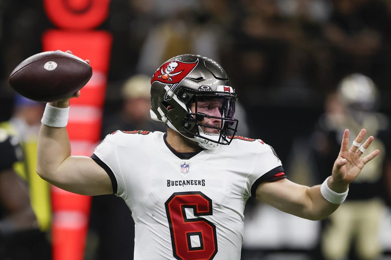 FanDuel - Who wins the NFC South? The Buccaneers lead the