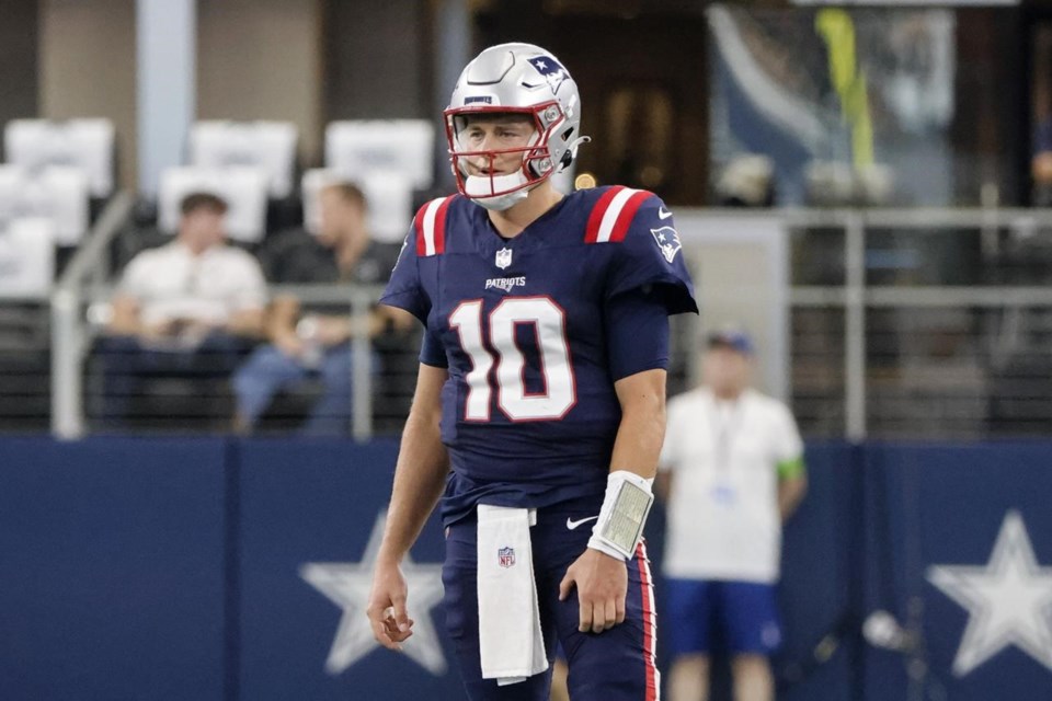 patriots bench mac jones