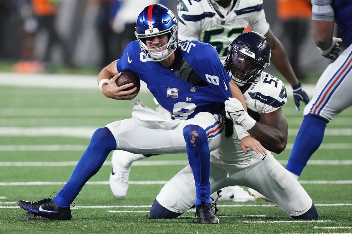 Daniel Jones sacked 10 times as Giants show little in 243 loss to the