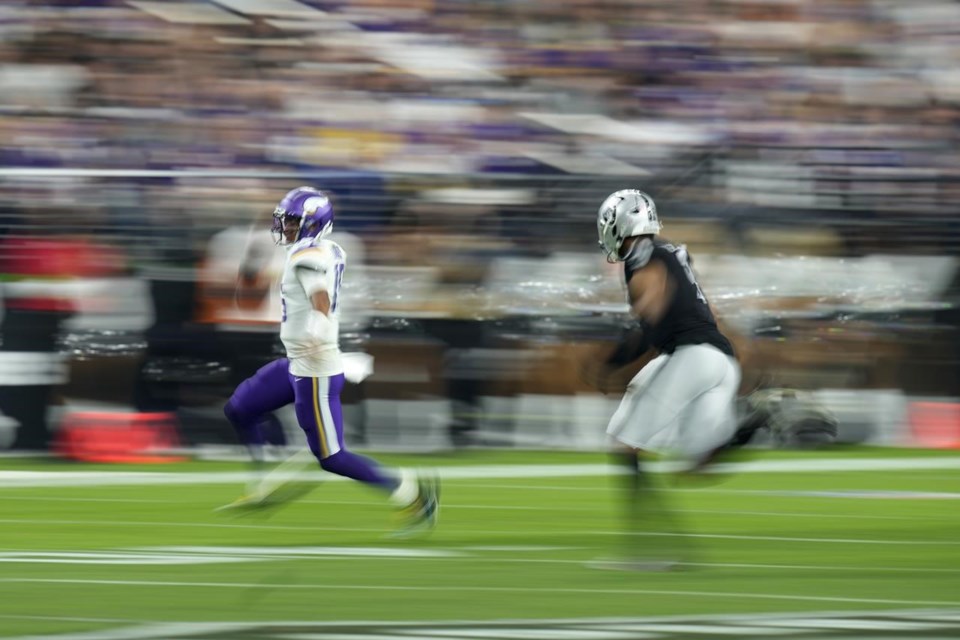 Vikings beat Raiders 3-0 in lowest-scoring NFL game in 16 years